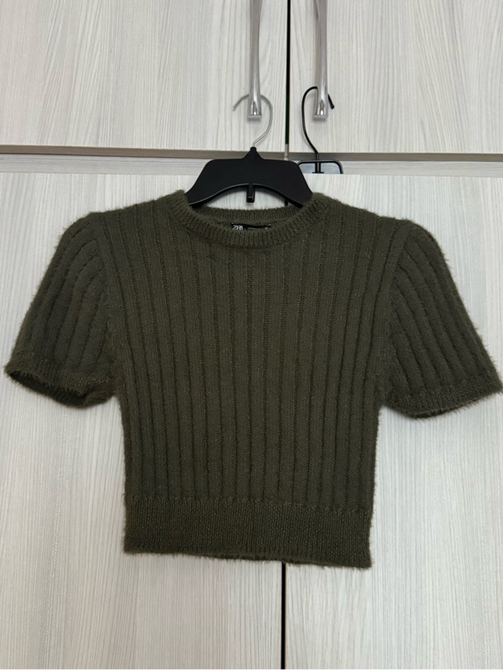 Zara Olive Green Ribbed Short Sleeve Crop Sweater